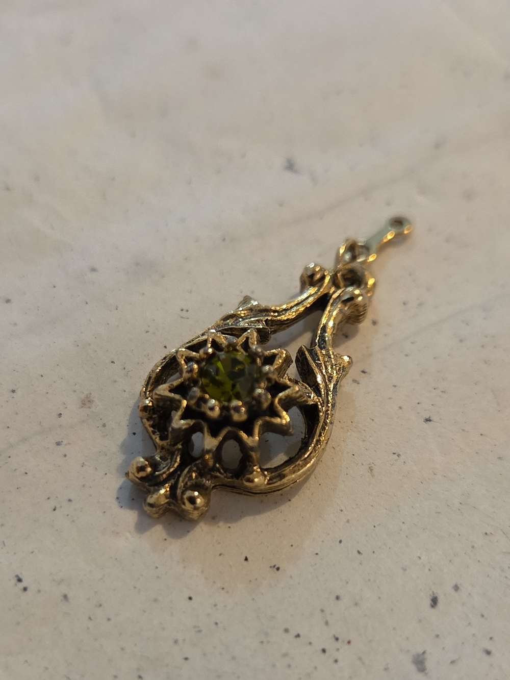 Sarah Coventry Gold-Tone Pendant with Olive Green Stone